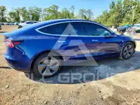 2020 Tesla Model 3 фото