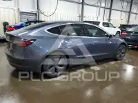 2020 Tesla Model 3 фото
