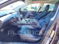 2020 Tesla Model 3 фото