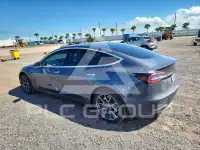 2020 Tesla Model 3 фото