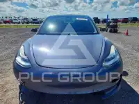 2020 Tesla Model 3 фото