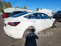 2020 Tesla Model 3 фото
