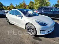 2020 Tesla Model 3 фото