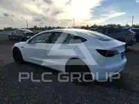 2020 Tesla Model 3 фото
