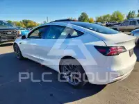 2020 Tesla Model 3 фото
