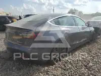 2020 Tesla Model 3 фото