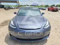 2020 Tesla Model 3 фото