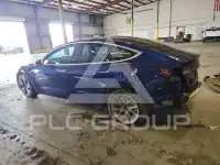 2020 Tesla Model 3 фото