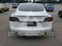 2020 Tesla Model 3 фото