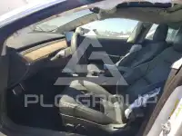 2020 Tesla Model 3 фото