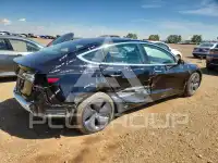 2020 Tesla Model 3 фото