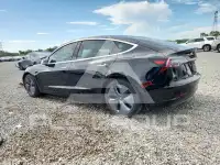 2020 Tesla Model 3 фото