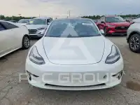 2020 Tesla Model 3 фото