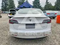 2020 Tesla Model 3 фото