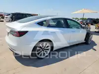2020 Tesla Model 3 фото