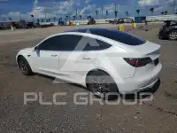 2020 Tesla Model 3 фото