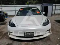 2020 Tesla Model 3 фото