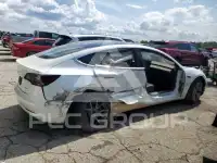 2020 Tesla Model 3 фото