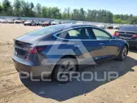 2020 Tesla Model 3 photo