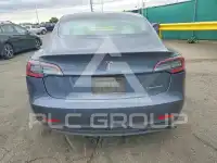 2020 Tesla Model 3 фото
