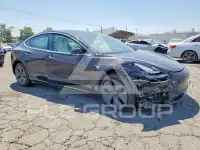 2020 Tesla Model 3 фото