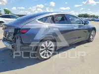 2020 Tesla Model 3 photo