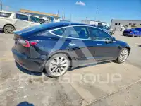 2020 Tesla Model 3 фото