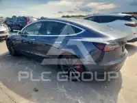 2020 Tesla Model 3 фото