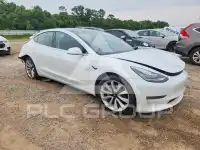 2020 Tesla Model 3 фото