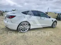 2020 Tesla Model 3 фото