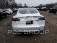 2020 Tesla Model 3 фото