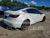 2020 Tesla Model 3 фото