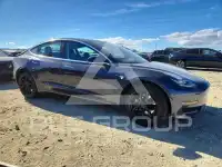 2020 Tesla Model 3 фото