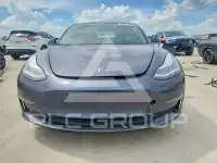 2020 Tesla Model 3 photo