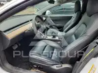 2020 Tesla Model 3 фото