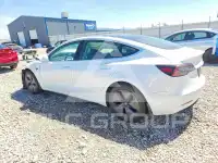 2020 Tesla Model 3 фото