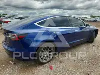 2020 Tesla Model 3 фото