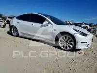 2020 Tesla Model 3 фото