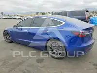 2020 Tesla Model 3 фото