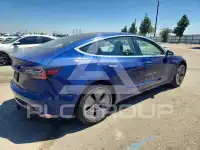 2020 Tesla Model 3 фото