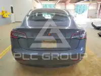 2020 Tesla Model 3 фото
