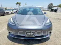 2020 Tesla Model 3 фото
