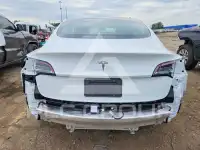 2020 Tesla Model 3 фото