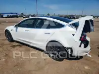 2020 Tesla Model 3 фото