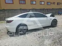 2020 Tesla Model 3 фото