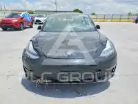 2020 Tesla Model 3 photo