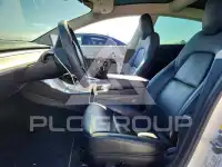 2020 Tesla Model 3 фото