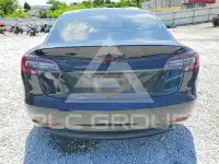 2020 Tesla Model 3 фото