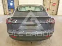 2020 Tesla Model 3 фото