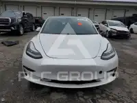 2020 Tesla Model 3 фото